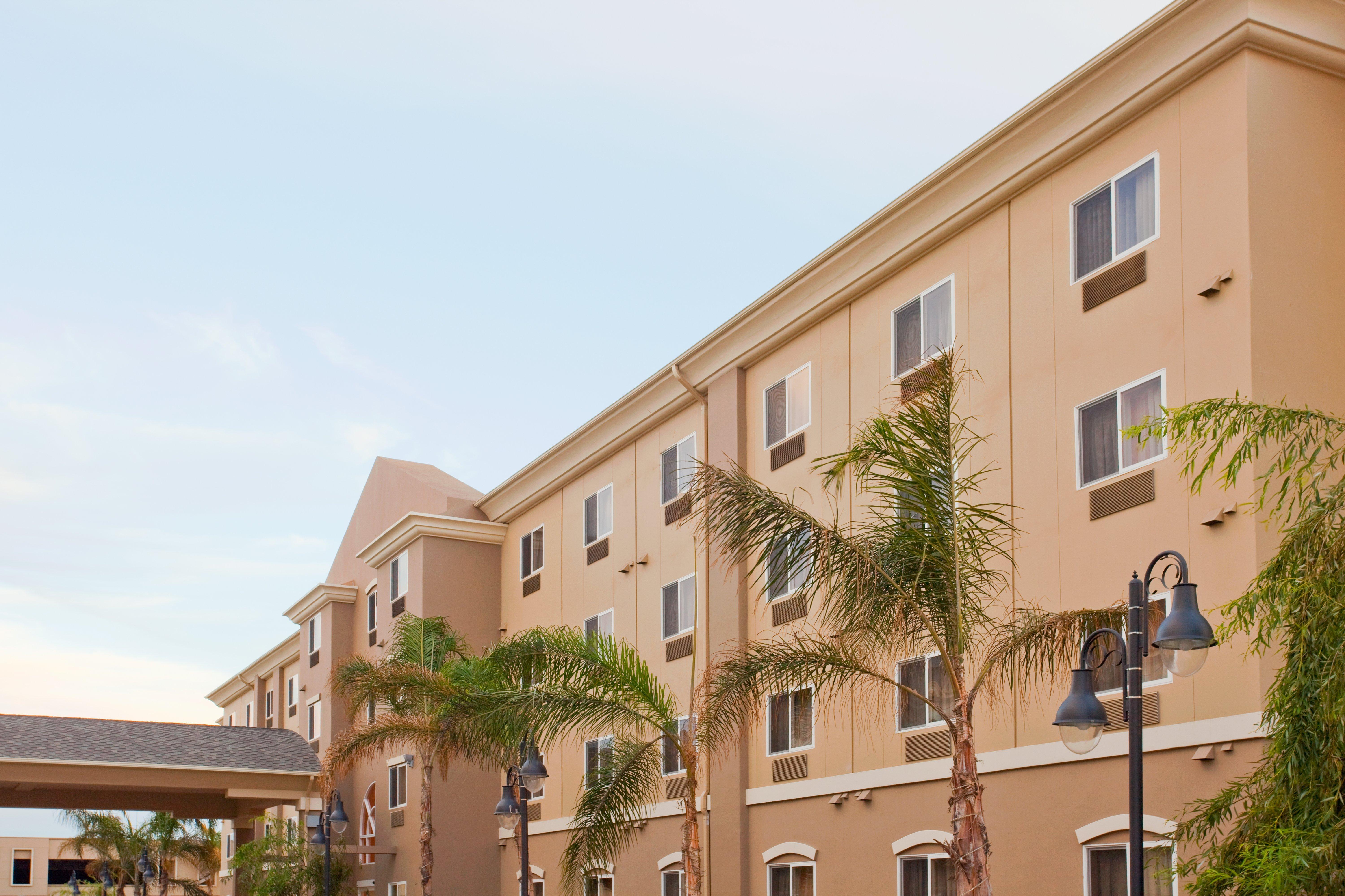 Holiday Inn Express Hotel & Suites Los Angeles Airport Hawthorne By Ihg Eksteriør billede