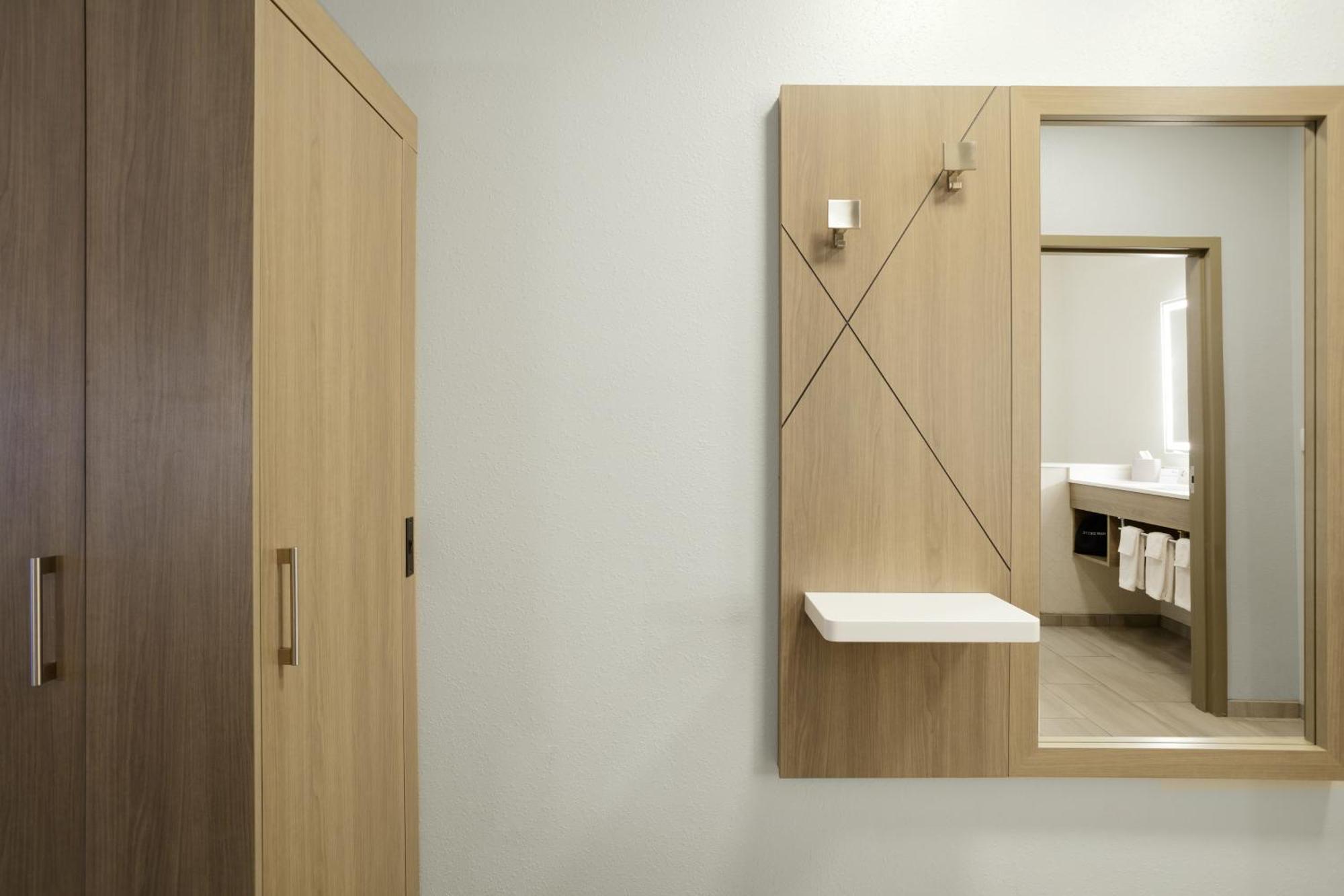 Holiday Inn Express Hotel & Suites Los Angeles Airport Hawthorne By Ihg Eksteriør billede